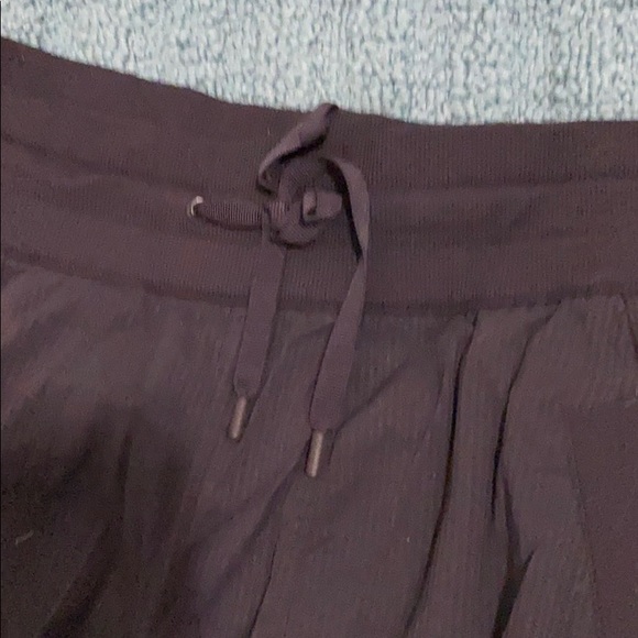 Lulu lemon Track pants - Picture 3 of 3